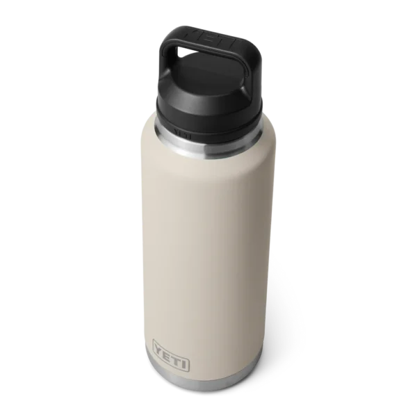 Yeti 46oz Chug Bottle Cape Taupe 21071504183 2 Yeti 46oz Chug Bottle Cape Taupe 21071504183 2