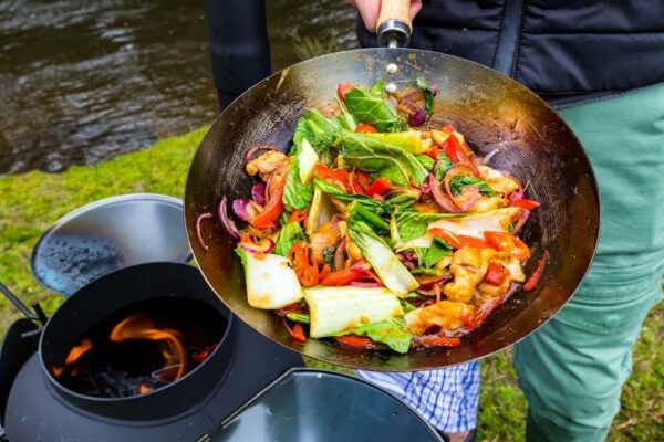 Big-Boar-Wok-BB003-01-person-cooking-stir-fry-.jpeg Big-Boar-Wok-BB003-01-person-cooking-stir-fry-.jpeg