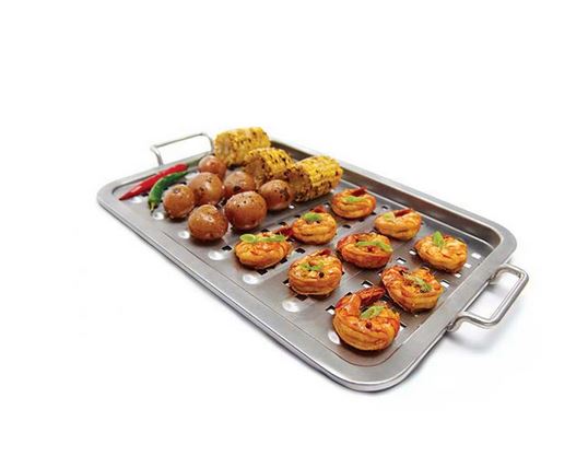 BroilKingGrillTopperwithfoodonit.jpg BroilKingGrillTopperwithfoodonit.jpg